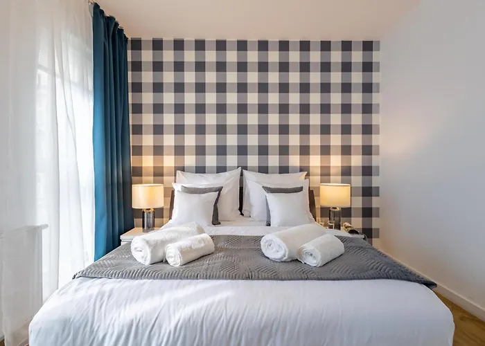 Apart Otel Deluxe By The Railway Station - Parking W Cenie