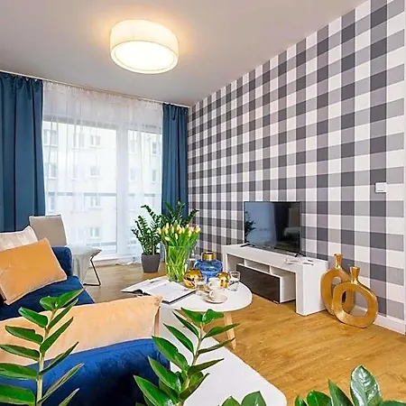Aparthotel Deluxe By The Railway Station