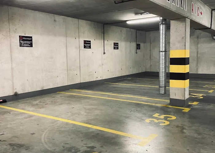 Aparthotel Deluxe By The Railway Station - Parking W Cenie