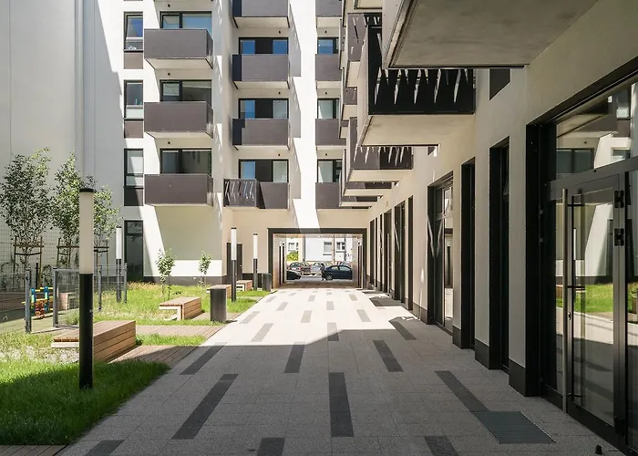 Aparthotel Deluxe By The Railway Station - Parking W Cenie 3*