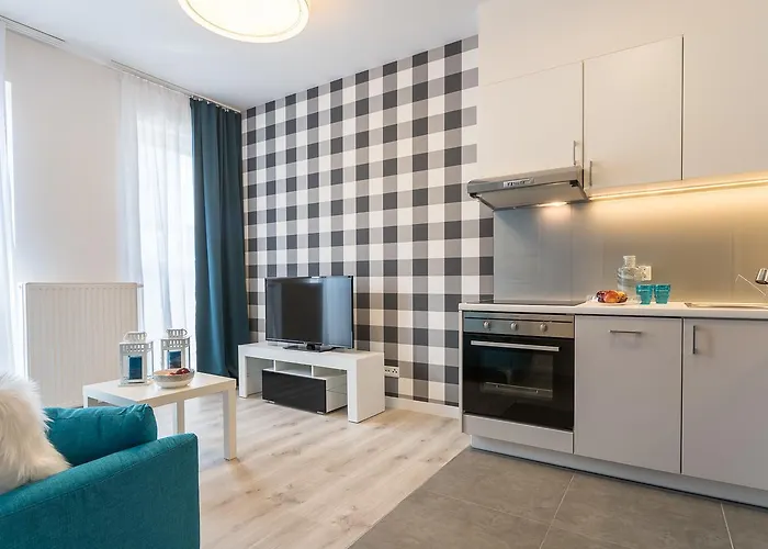 Deluxe By The Railway Station - Parking W Cenie Wrocław